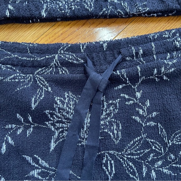Loft Jacquard Skirt and Sweater Set Textured Dark Blue Floral Cotton blend Sz L - Picture 8 of 15